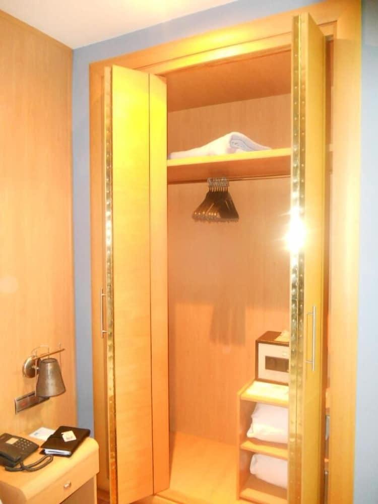 Hotel Reino De 3*