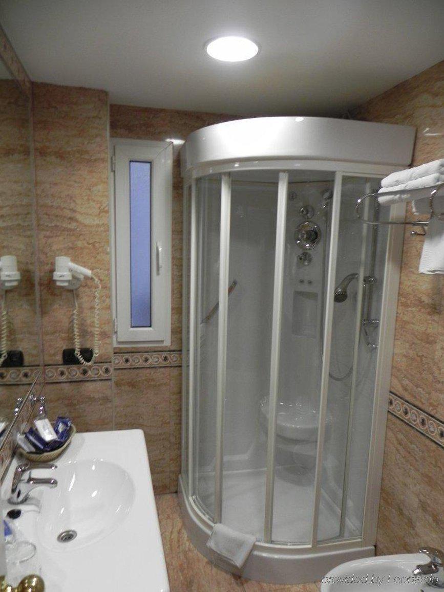 Reino De Hotel