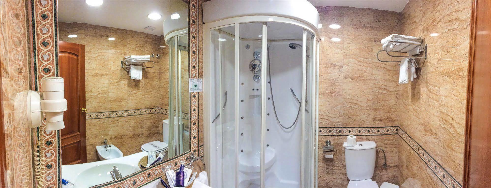 Reino De Hotel 3*